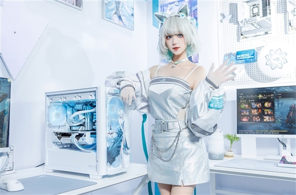 华硕三大重磅主板齐发:ROG姬、初音未来赛若天仙