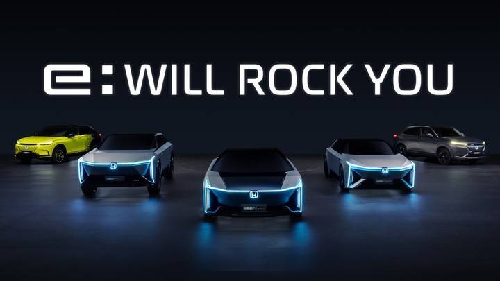 上海车展里的广汽本田烨 GT,展示了华为光场屏的新用法