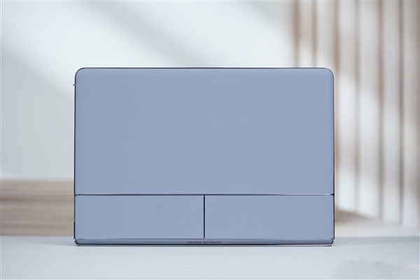 华为首款鸿蒙折叠屏电脑!MateBook Fold非凡大师图赏