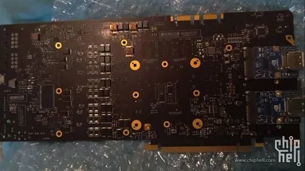 RTX 4090工程卡首次公开：残暴四个16针接口 供电2400W！