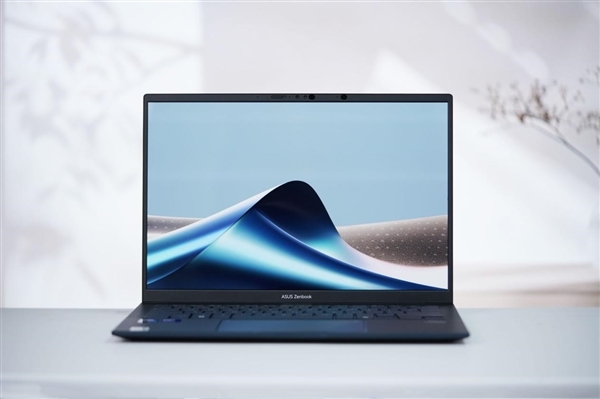 第二代酷睿Ultra 9 285H加持!华硕灵耀14 2025图赏