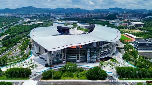 别只盯着Gemini 3!这款国产模型提前实现“随手拍解题”,速度超Gemini 2.5 Flash五倍