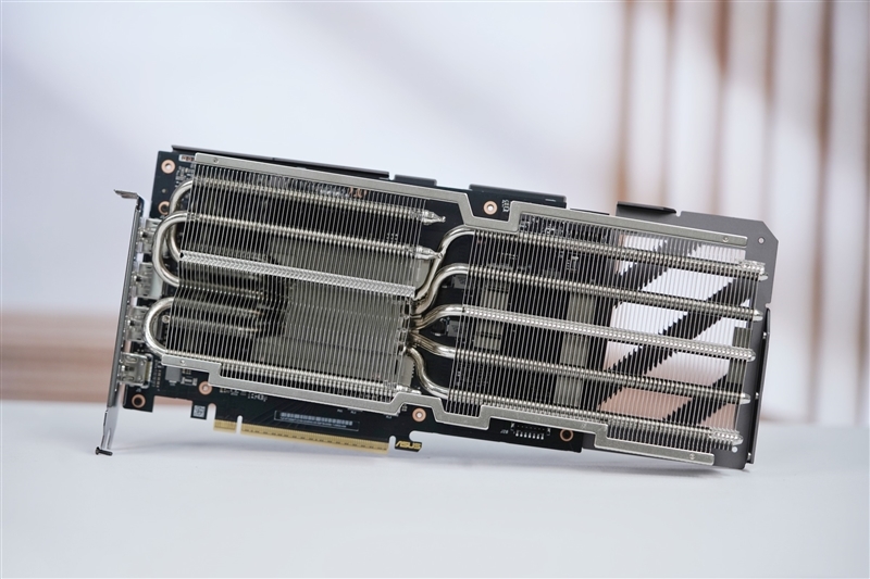 Blackwell的甜点来了!NVIDIA RTX 5060 Ti首发评测:8GB疯狂爆显存 16GB正好