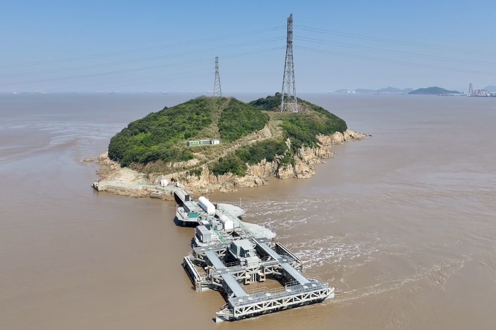 图为浙江LHD海洋潮流能发电工程航拍（无人机照片）。新华社发