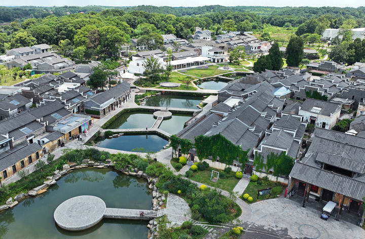 这是江西省吉安市吉州区钓源古村(2025年7月9日摄,无人机照片)。新华社记者 万象 摄