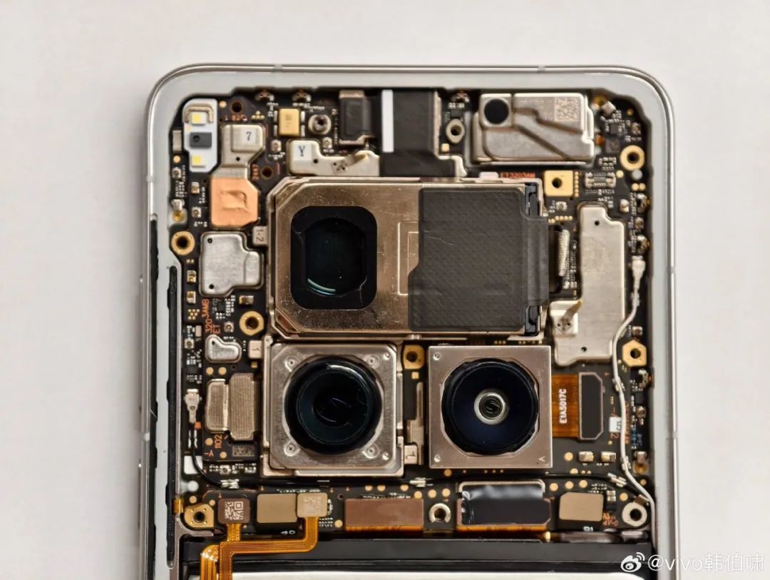 余承东回应新机定价过高/李荣浩怒斥网易云音乐,官方致歉/蔚来亏损扩大,李斌:有信心 Q4 盈利