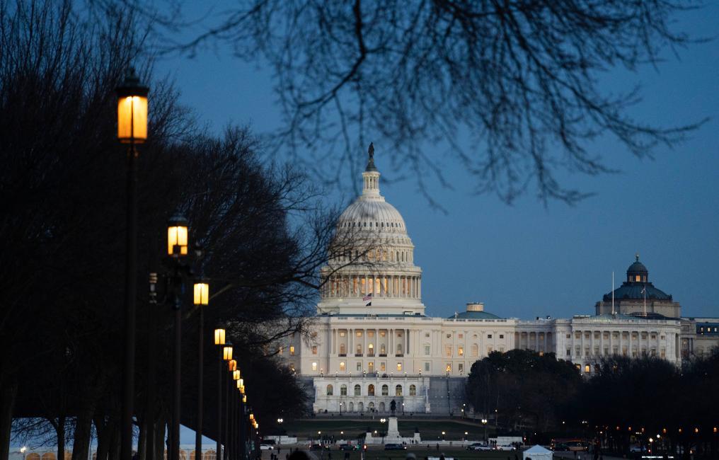 這是2024年1月5日在美國首都華盛頓拍攝的國會大廈。新華社記者劉杰攝