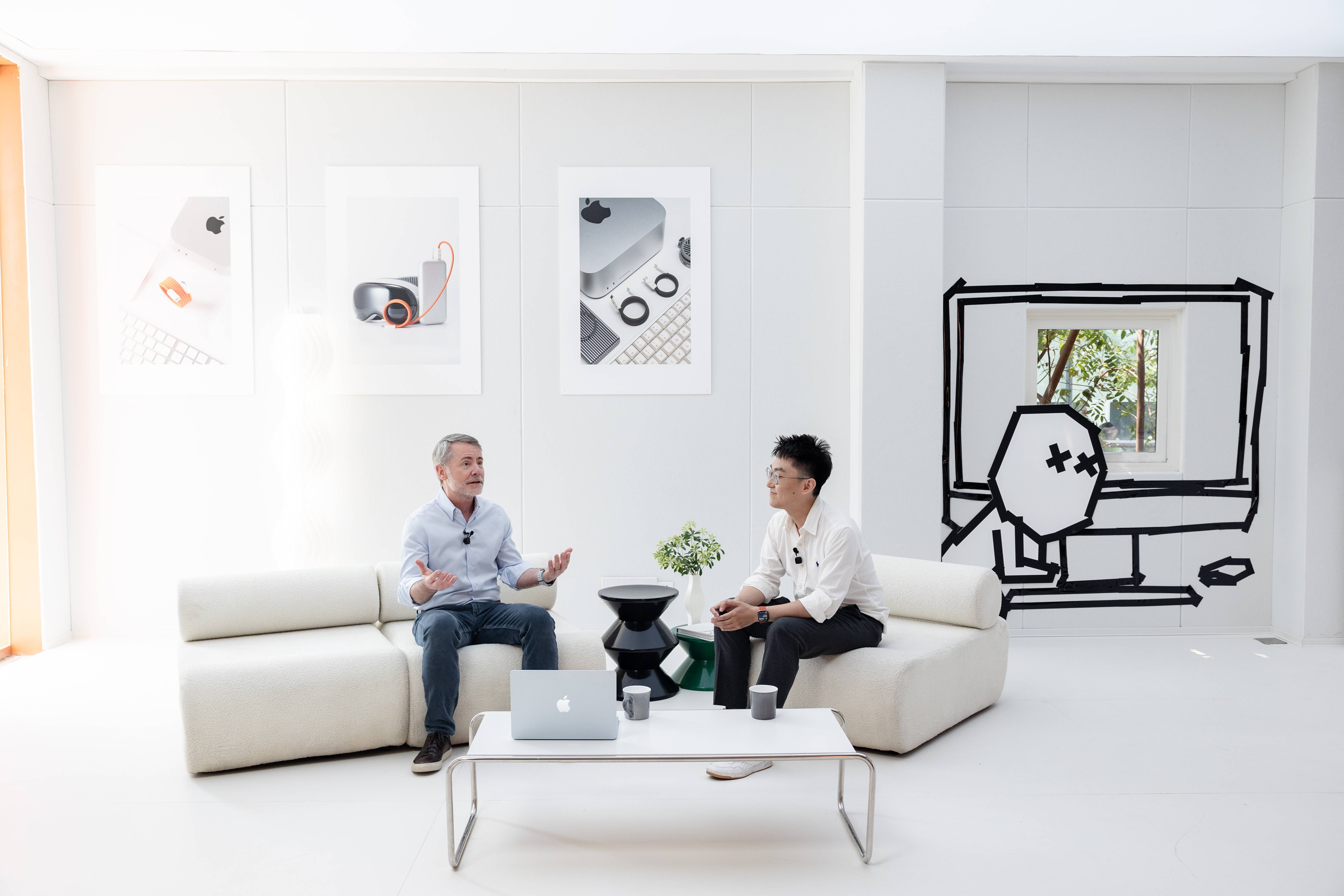 专访苹果副总裁 Bob Borchers:AI 时代,苹果如何设计 Mac?