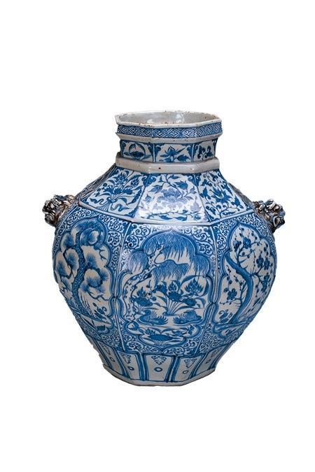 馆藏文物:元青花松竹梅纹八棱罐