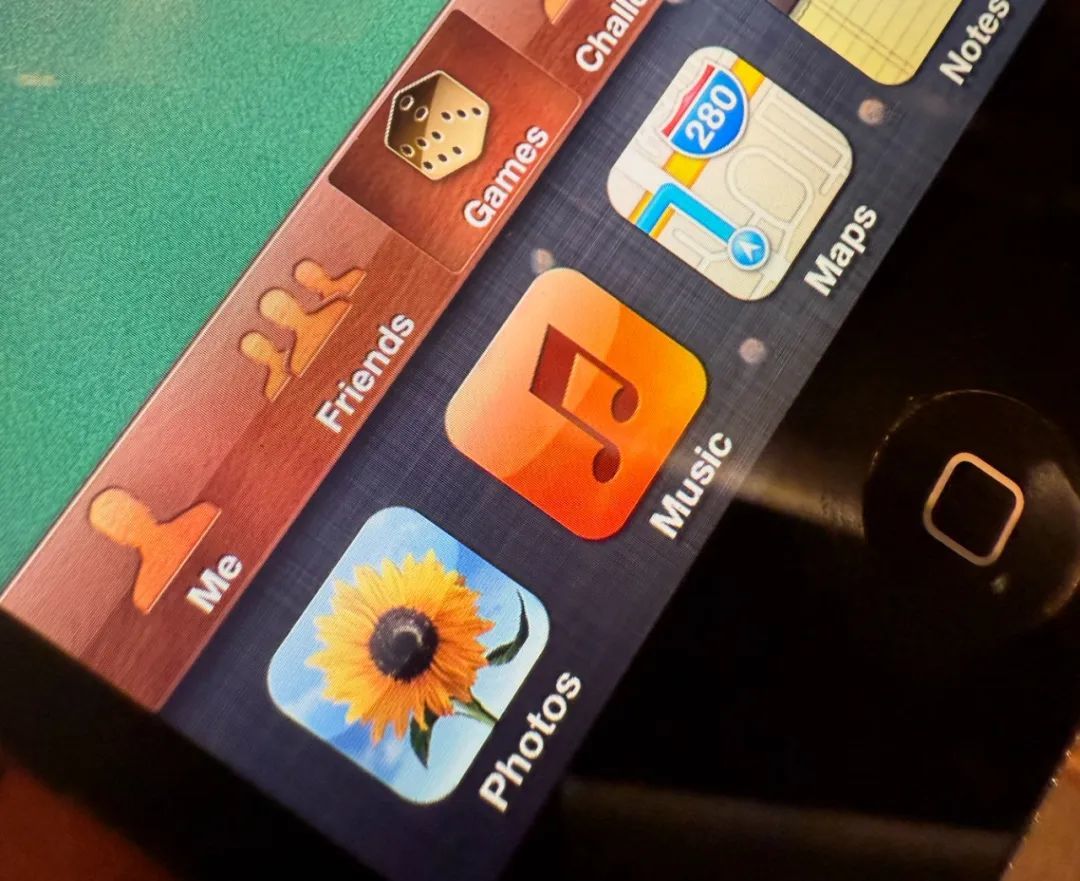 前苹果设计师无意了 iPhone 的新软件设计