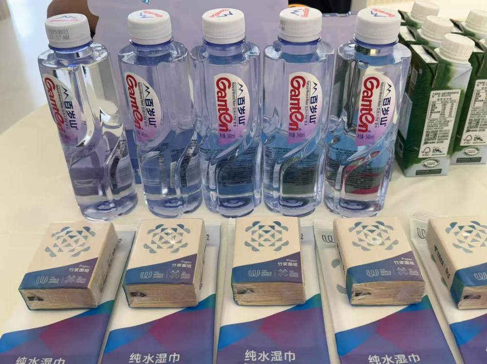 百岁山产品