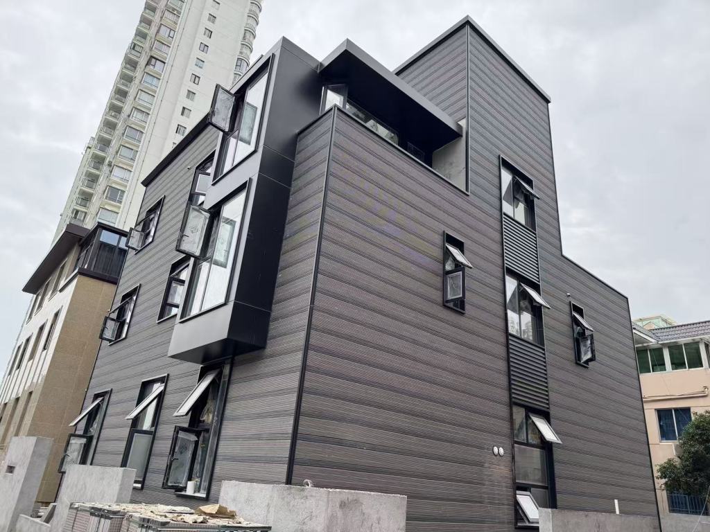 已完成改扩建的2号楼。