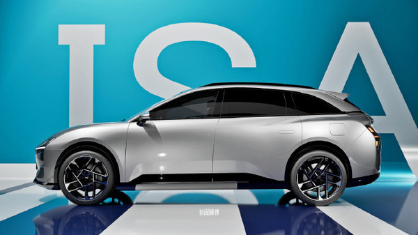 小鹏MONA SUV版本渲染图