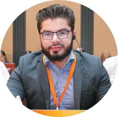 考察团成员弗朗西斯科&middot;阿西斯