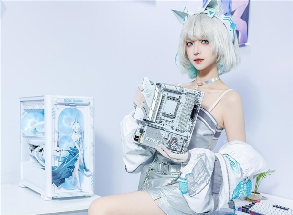华硕三大重磅主板齐发:ROG姬、初音未来赛若天仙