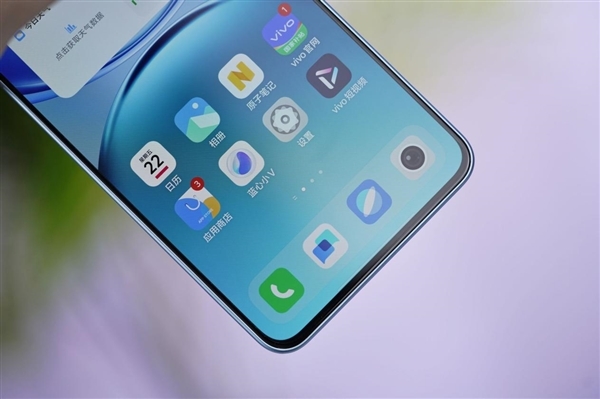 8200mAh双灭霸手机!vivo Y500图赏