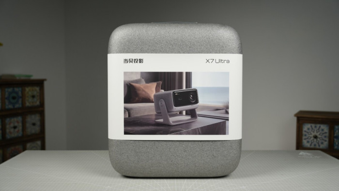 4K高端投影怎么选?当贝 X7 Ultra 旗舰三色激光投影仪测评