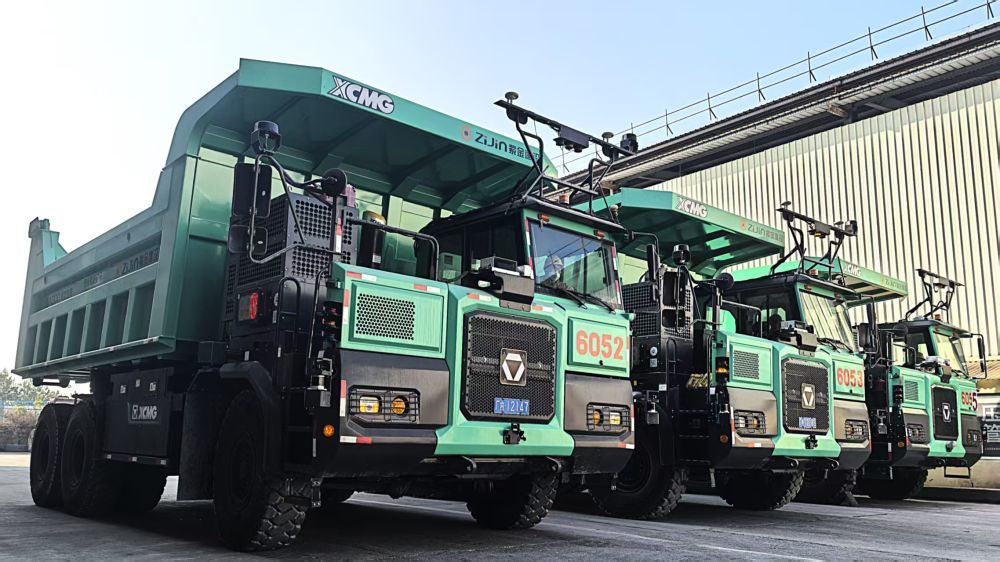 图为紫金矿业集团矿区的无人驾驶矿卡。(受访者供图)