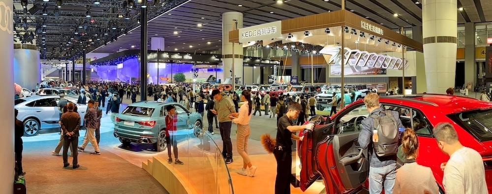 埃安首款增程车限时10.48万起售!综合续航1240公里,上车广汽自研辅助驾驶系统