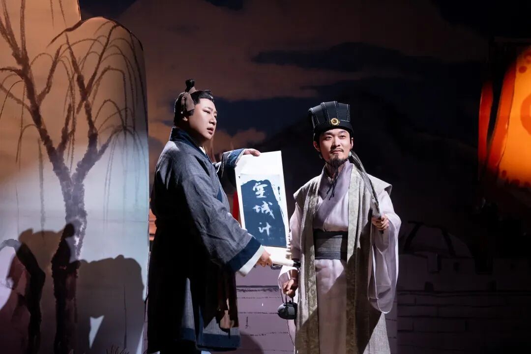 泰维与高海宝。