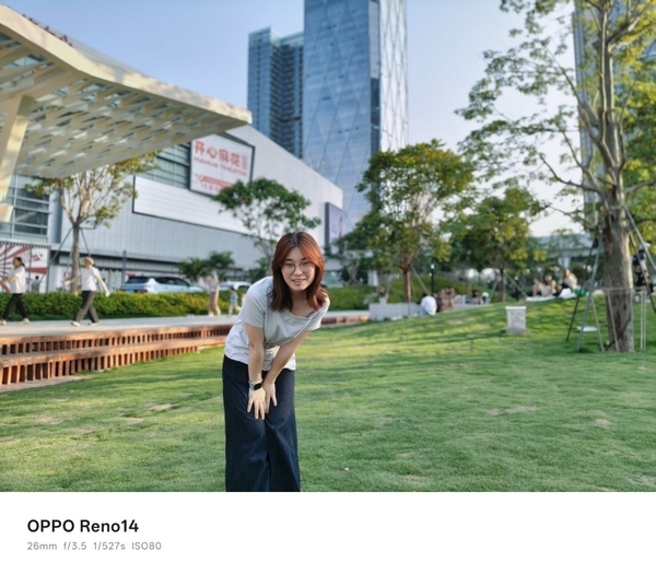 超美小OPhone新体验:OPPO Reno14满足你对小屏手机的所有期待