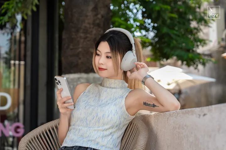 索尼 WH-1000XM6 评测:迟到三年,但索尼还是索尼