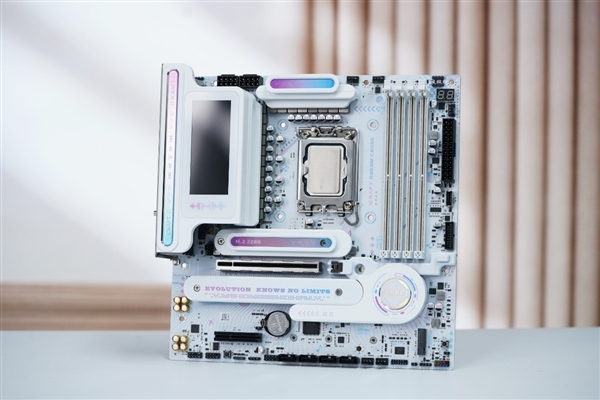 颜值与性能都达到了一线水准!铭瑄iCraft B860M CROSS PRO评测