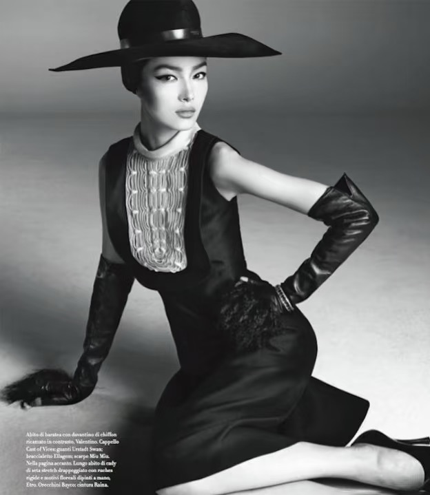 登上意大利版《VOGUE》封面的孙菲菲