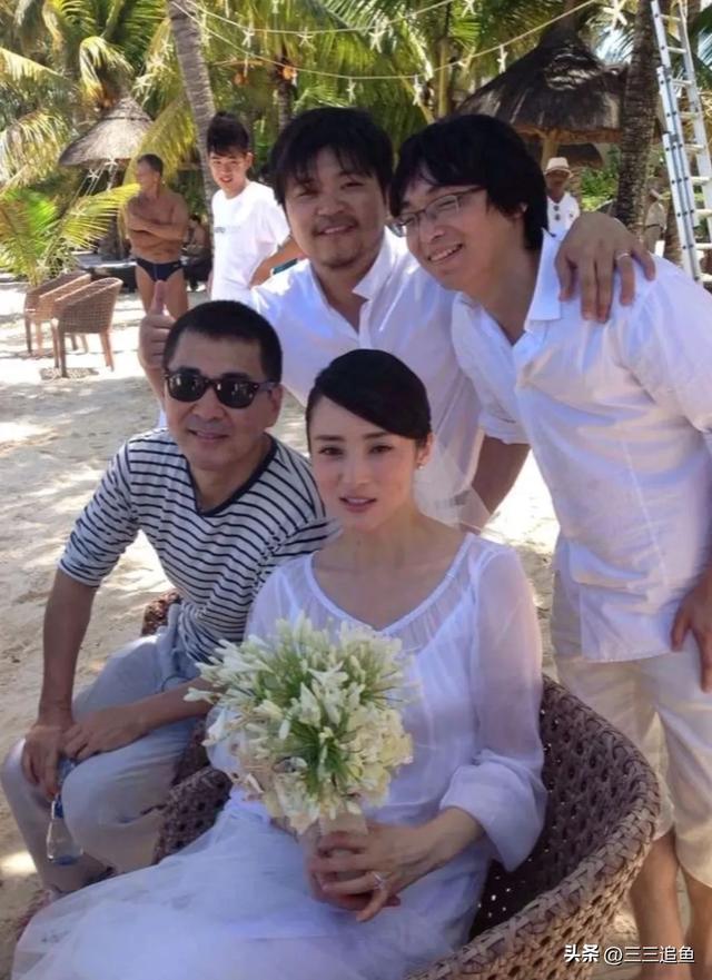 50岁蒋勤勤生图太真实了，太阳穴青筋暴起，也已经发腮了