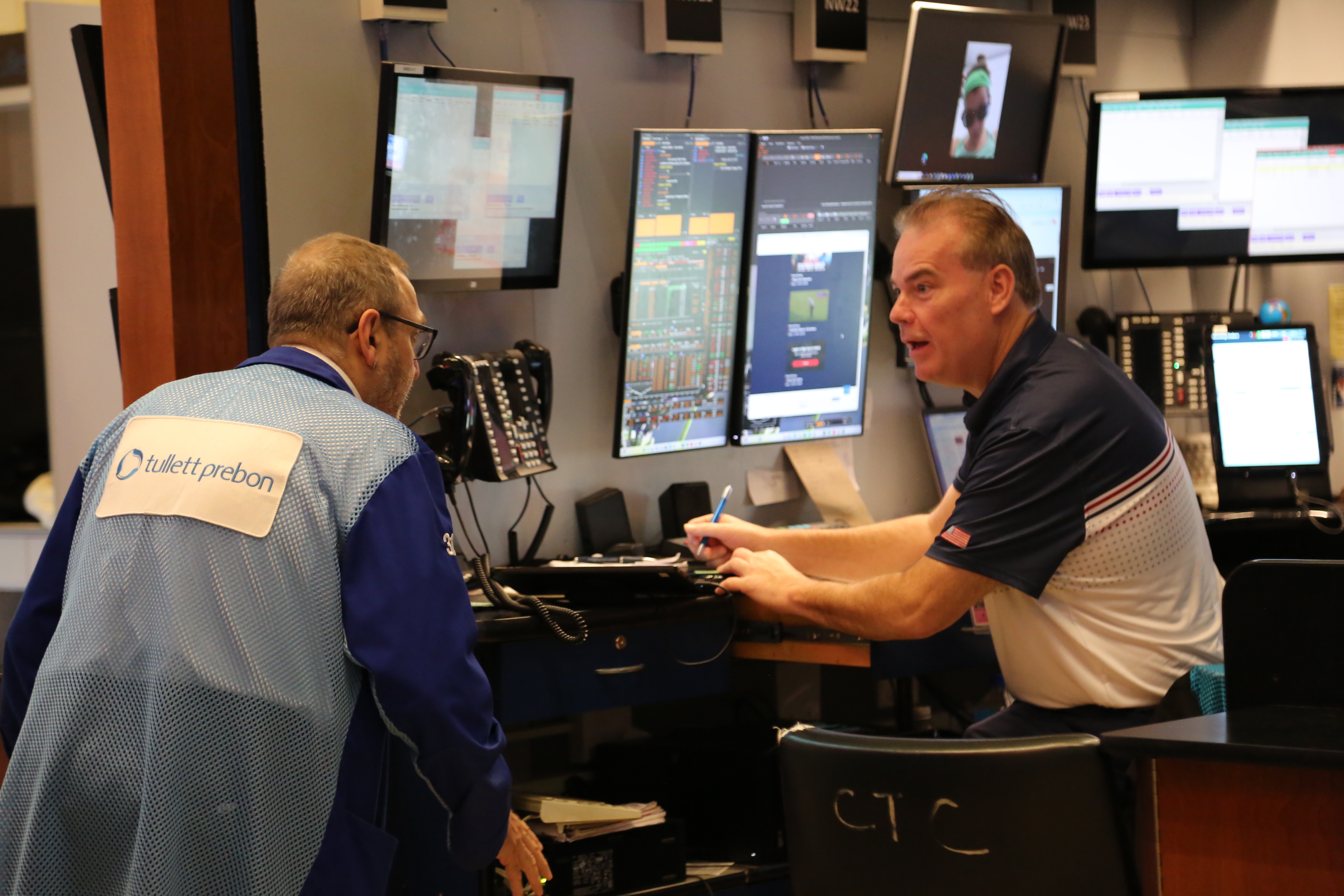 纽约股市三大股指13日下跌(1)_凤凰网