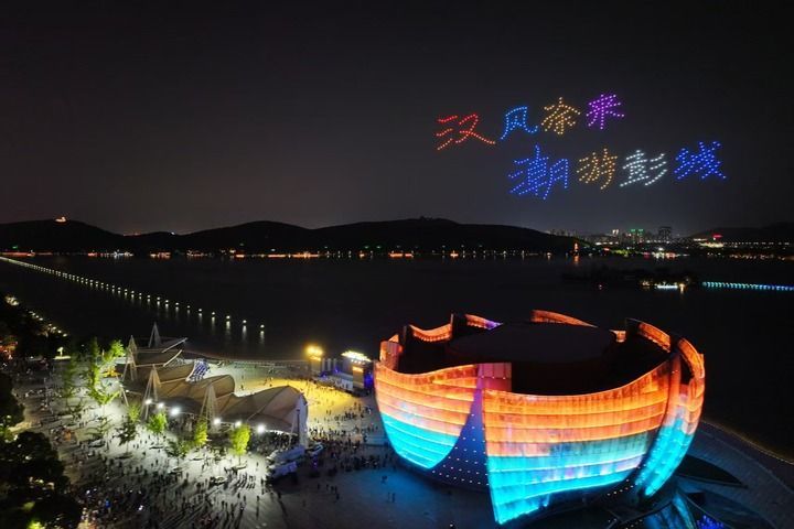 2024年徐州汉文化旅游节开幕式无人机表演。受访者供图
