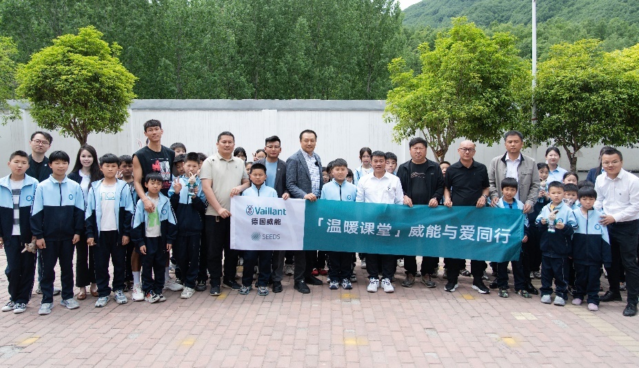 https://x0.ifengimg.com/res/2025/B17D58721EC8AAAD4F42A6B6B71502E9E6A5473B_size301_w927_h534.jpg