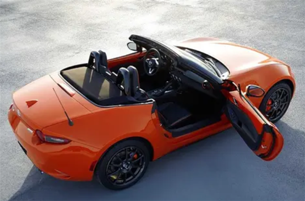 坚守驾驶乐趣!马自达:不会放弃手动挡与自吸发动机