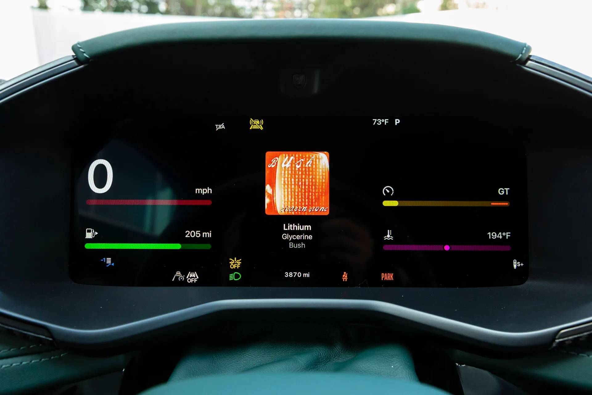 苹果 CarPlay Ultra 初体验:它很好,但却被车企集体抵制