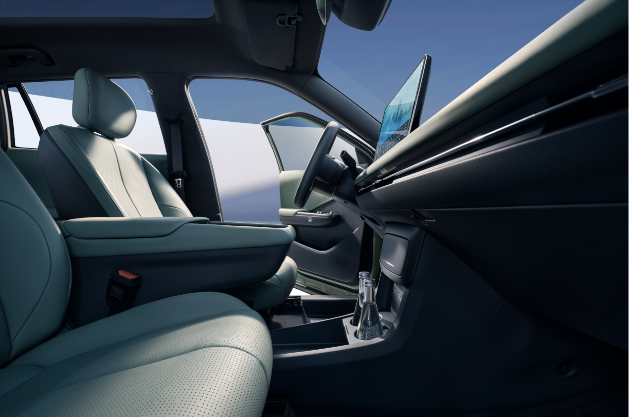 东风纳米 06 首秀,小车大空间,10 万元级就有天地门