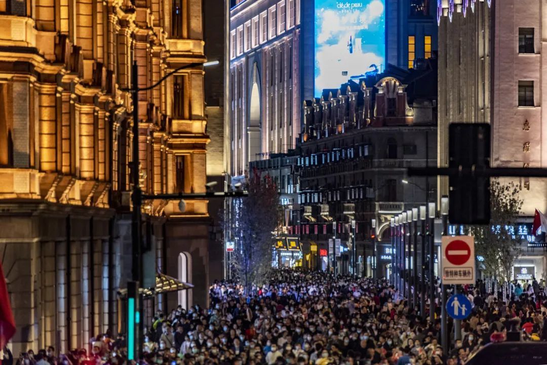 “新消费”指南:旧秩序坍塌与新纪元破晓的五大线索