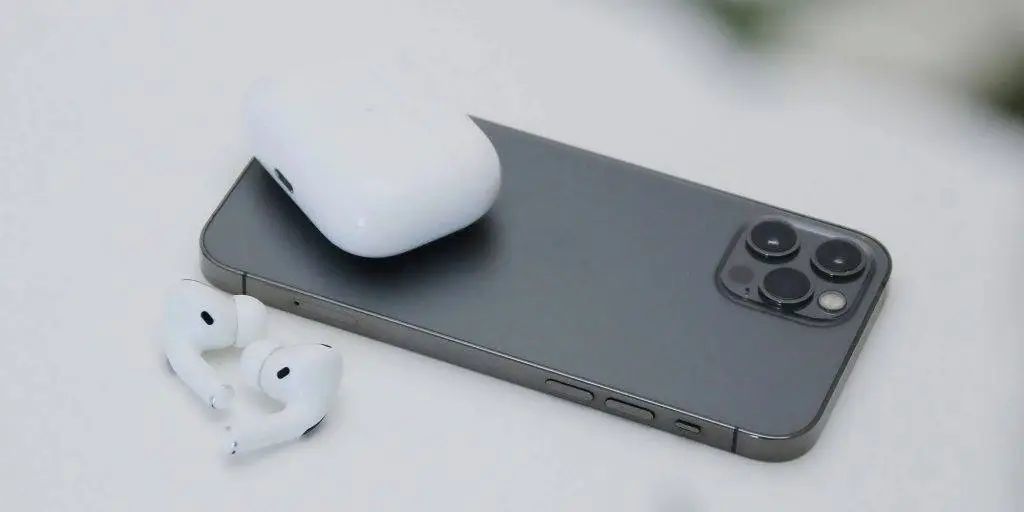 苹果 iPhone 17 发布会官宣,邀请函居然藏了那么多?