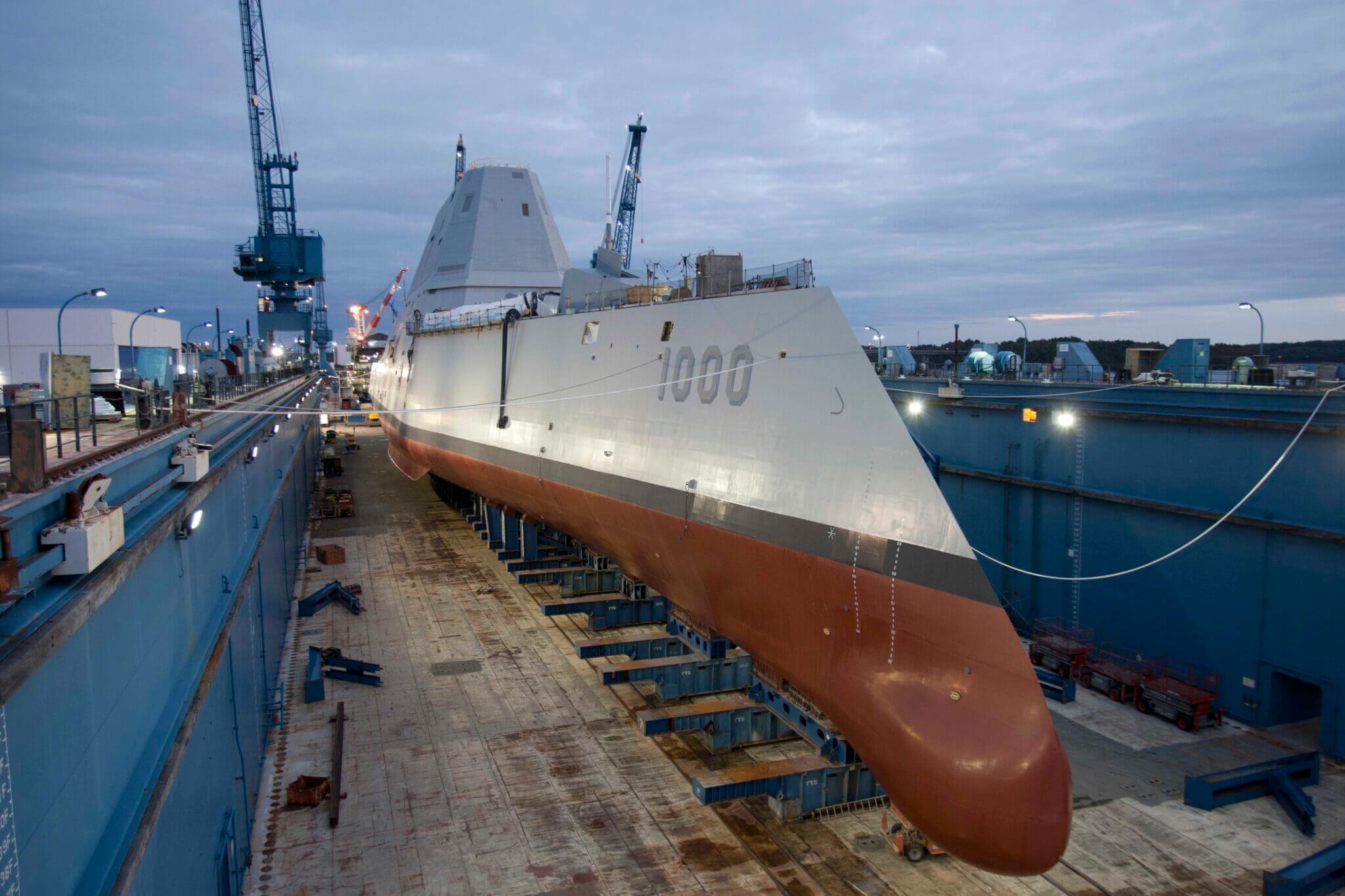 (资料图)建造中的DDG-1000“朱姆沃尔特”号,是美国海军项目控制失败的典型案例之一