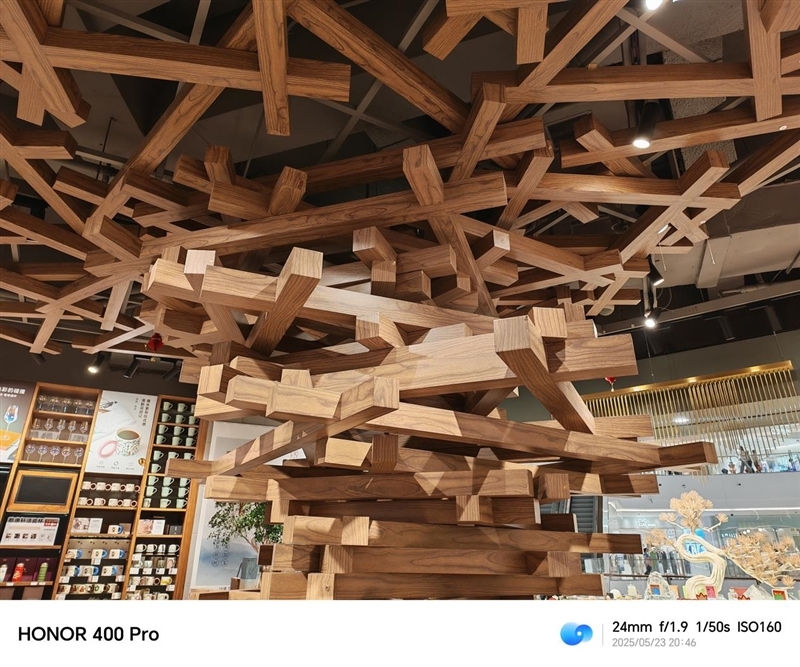 鱼与熊掌全都要!荣耀400 Pro评测:7.8mm机身塞进旗舰性能和影像