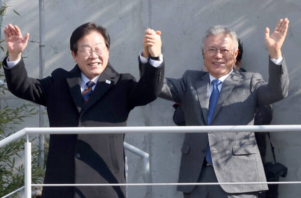 ◆1月30日，李在明拜会文在寅。
