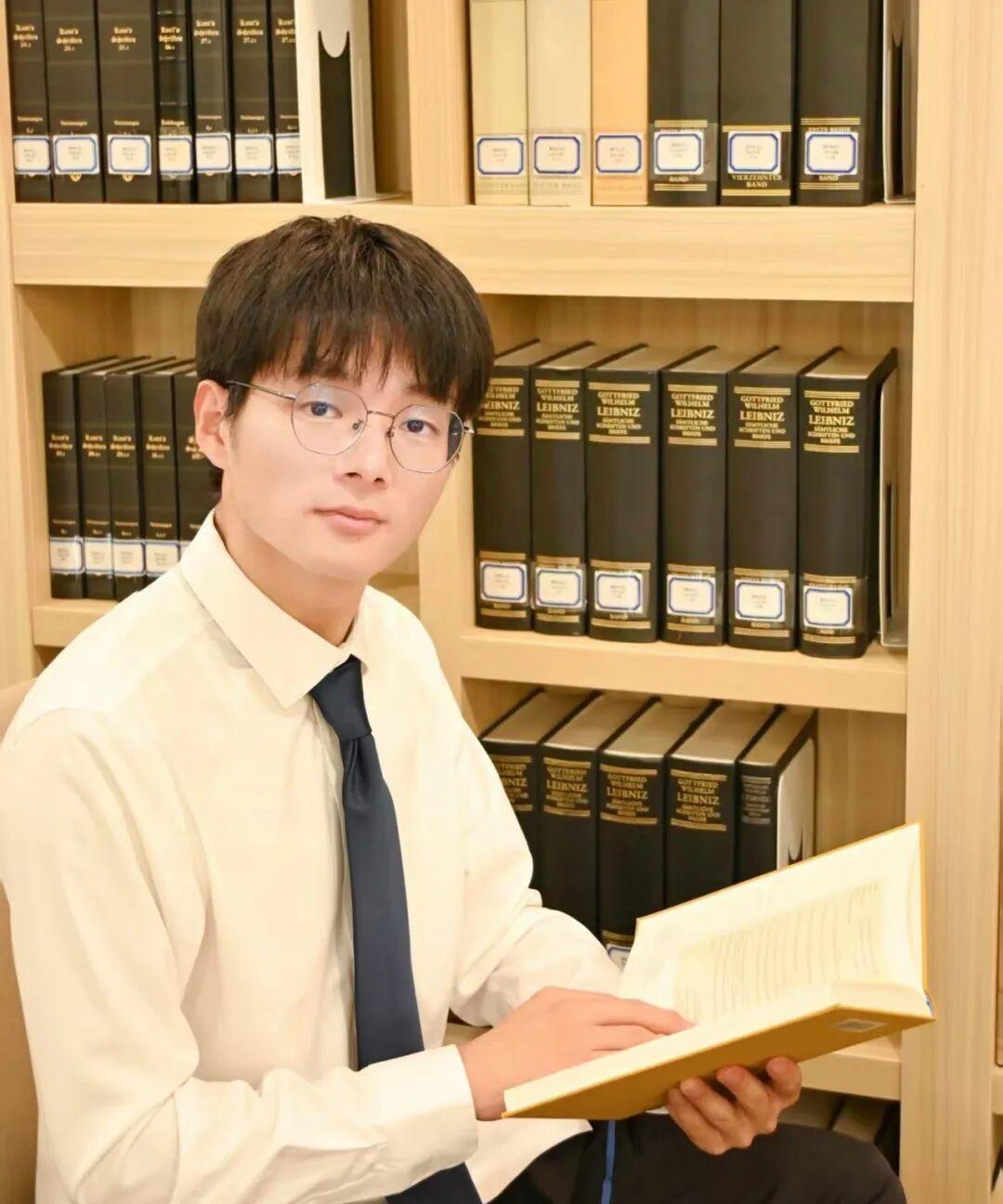 “本科毕业4年,26岁研究员成浙大博导”引质疑,信息越透明,争议才会越少