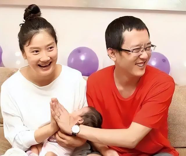 两人默契搭档23年却没成夫妻，如今一个年入千万，一个负债累累