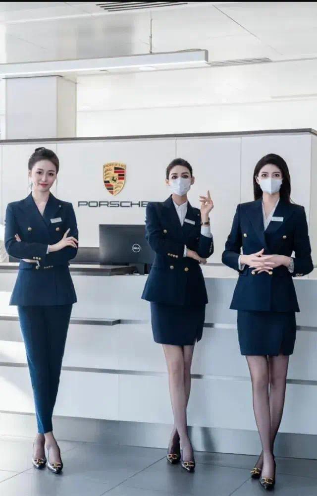 保时捷三姐妹去卖尊界了?不得不说,确实很有气质,符合尊界定位