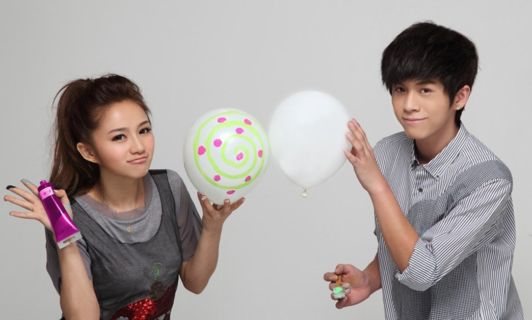 吵翻天了…他俩到底结没结婚啊？