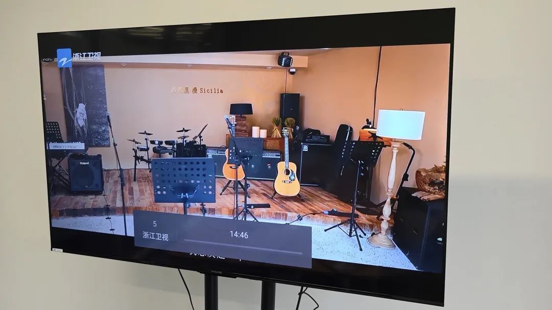 给电视插根铁丝就能白嫖电视台?这招竟然真的有用