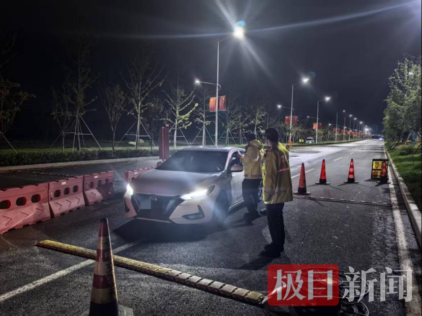 微信图片_20251103170418_628_210.png