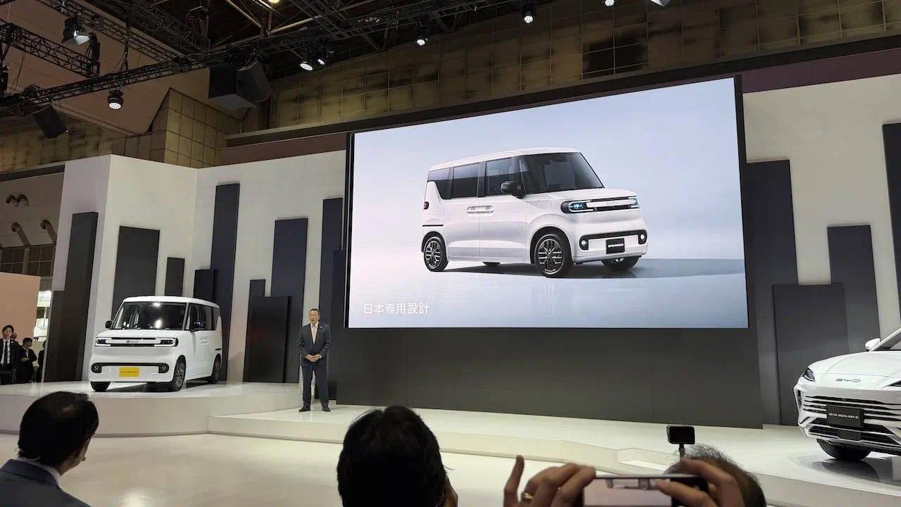 ▲比亚迪电动K-Car Racco首发