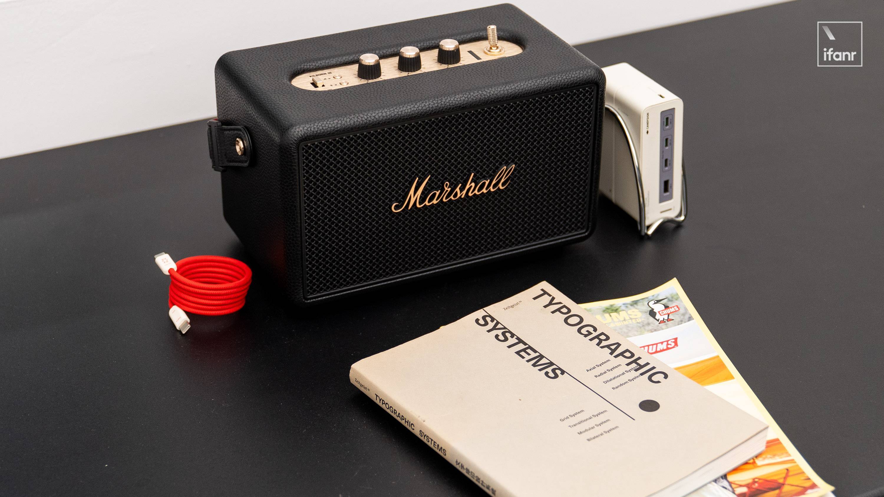 Marshall Kilburn III 体验:50 小时超长续航,在便携音箱属性下的一次踏实升级