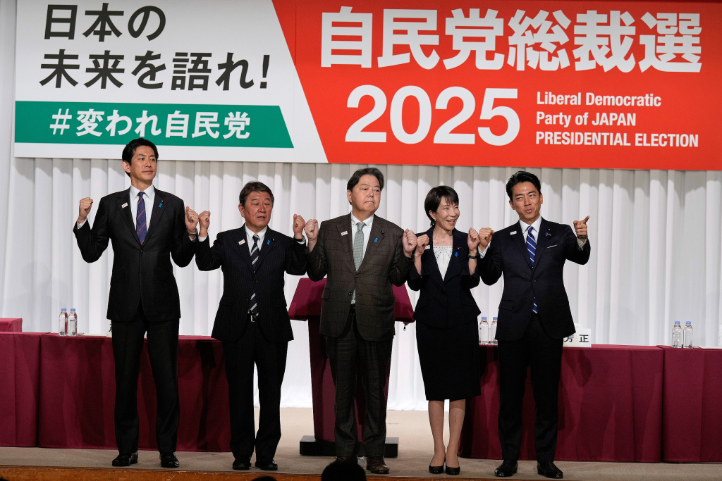 当地时间2025年9月23日，日本东京，日本自民党总裁选举候选人举行记者会。视觉中国 图