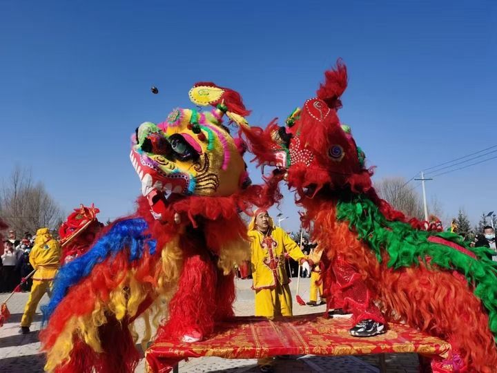 宁夏固原市隆德县的舞狮表演。（隆德县委宣传部供图）